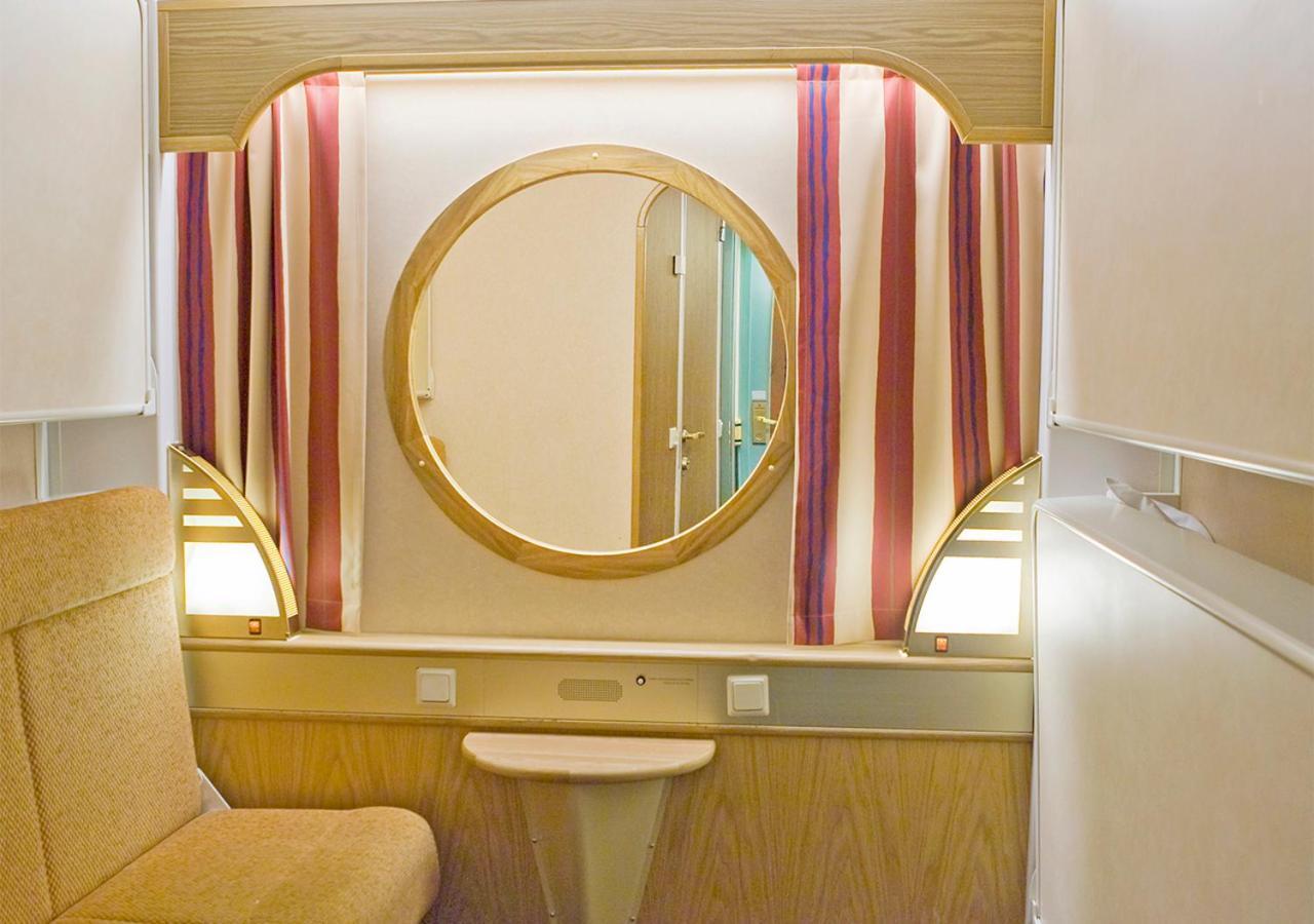 Viking Line Ferry Viking Cinderella - 2-Night Cruise Stockholm-Helsinki-Stockholm Otel Oda fotoğraf
